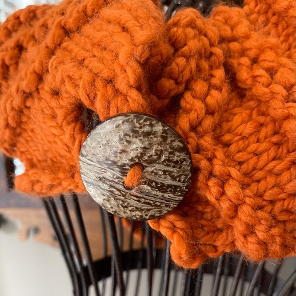 NC Highland Wool Infinity Scarf Button Cowl Wrap - Picture 4 of 10